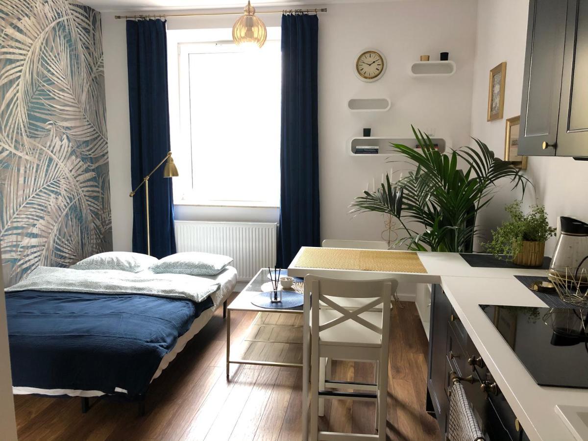 Blue Dior Apartment Варшава Екстер'єр фото